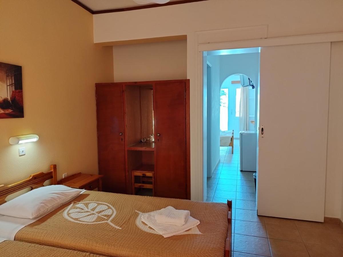 Poseidon Hotel Хора Екстер'єр фото