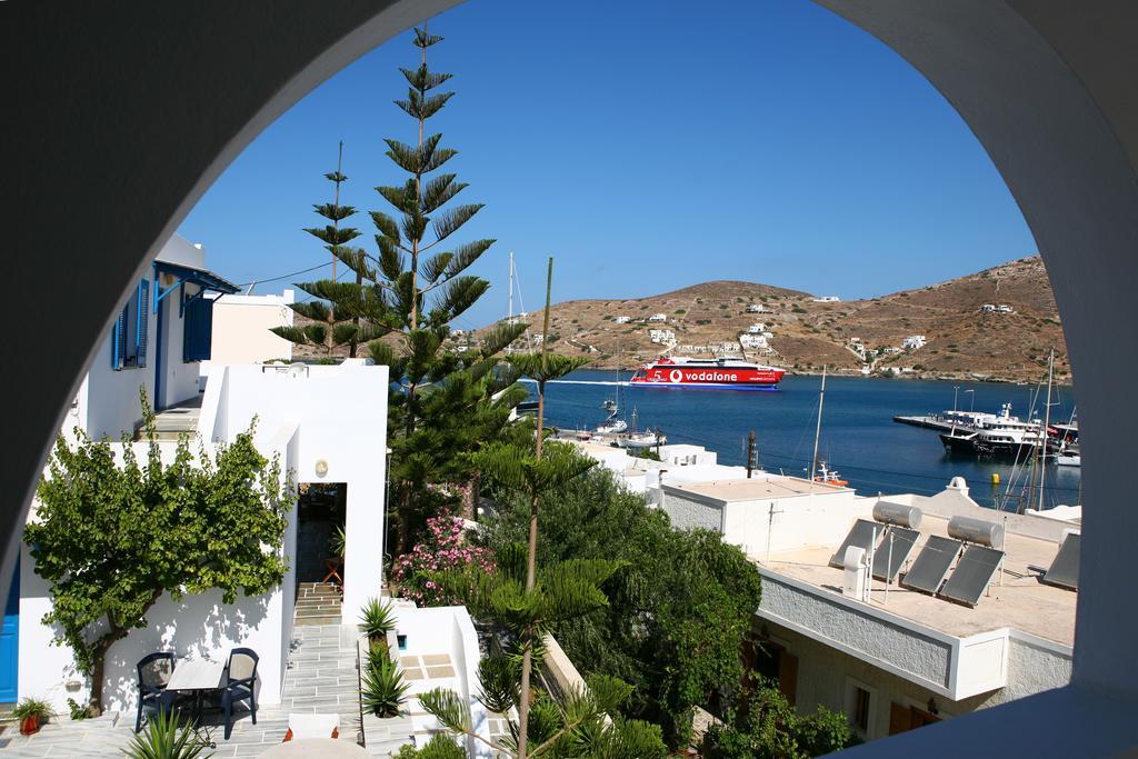 Poseidon Hotel Хора Екстер'єр фото